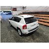 Image 22 : PARKSVILLE - 2012 JEEP COMPASS, WHITE, 173468 KMS, FOUR WHEEL DRIVE. - B614415