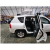 Image 40 : PARKSVILLE - 2012 JEEP COMPASS, WHITE, 173468 KMS, FOUR WHEEL DRIVE. - B614415
