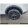 Image 15 : DUNCAN - 2019 LAND ROVER DISCOVERY, WHITE, 168942 KMS, ALL WHEEL DRIVE. - D828830