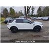 Image 6 : DUNCAN - 2019 LAND ROVER DISCOVERY, WHITE, 168942 KMS, ALL WHEEL DRIVE. - D828830