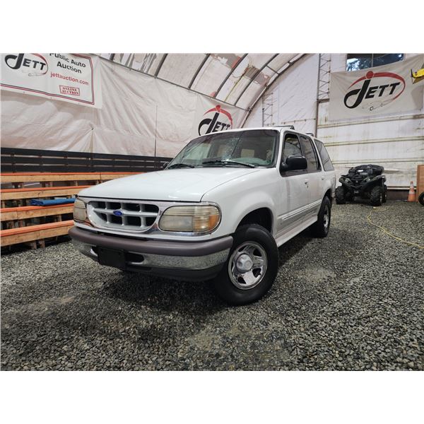 PARKSVILLE - 1995 FORD EXPLORER, WHITE, 115820 KMS, REAR WHEEL DRIVE. - BC03419
