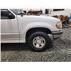 Image 25 : PARKSVILLE - 1995 FORD EXPLORER, WHITE, 115820 KMS, REAR WHEEL DRIVE. - BC03419