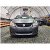 Image 5 : PARKSVILLE - 2010 SUZUKI SX4, GREY, 243938 KMS, FRONT WHEEL DRIVE. - B300427