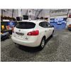Image 15 : PARKSVILLE - 2013 NISSAN ROGUE, WHITE, 218590 KMS, FOUR WHEEL DRIVE. - B146425