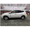Image 23 : PARKSVILLE - 2013 NISSAN ROGUE, WHITE, 218590 KMS, FOUR WHEEL DRIVE. - B146425