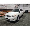 Image 3 : PARKSVILLE - 2013 NISSAN ROGUE, WHITE, 218590 KMS, FOUR WHEEL DRIVE. - B146425