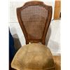 Image 15 : 701 -- DINING ROOM TABLE SET
