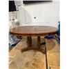 Image 1 : 701 -- DINING ROOM TABLE SET