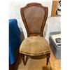 Image 22 : 701 -- DINING ROOM TABLE SET