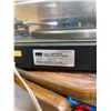 Image 5 : 704 -- SANSUI TURN TABLE