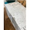 Image 2 : 708 -- ROLLING STORAGE CHEST