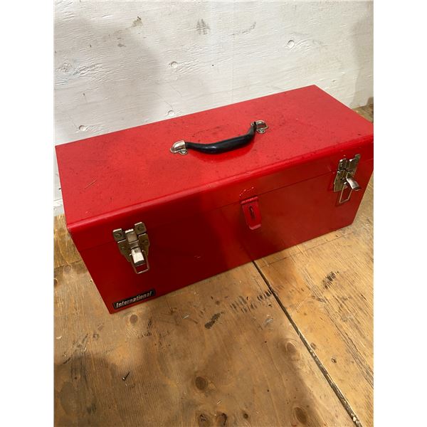 712 -- RED TOOL KIT