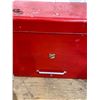 Image 1 : 718 -- BEACH TOOL BOX