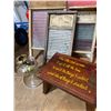 Image 1 : 724 -- WASHING BOARDS