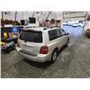 Image 16 : PARKSVILLE - 2007 TOYOTA HIGHLANDER, GREY, 188715 MILES, FOUR WHEEL DRIVE. - D192509
