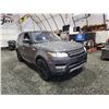 Image 9 : PARKSVILLE - 2016 LAND ROVER RANGE ROVER, GREY, 194802 KMS, ALL WHEEL DRIVE. - D572824