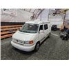 Image 10 : PARKSVILLE - 1997 VW EUROVAN, WHITE, 308003 KMS, FRONT WHEEL DRIVE. - P145138