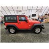 Image 11 : PARKSVILLE - 2013 JEEP WRANGLER, RED, 193282 KMS, 4X4. - D679325