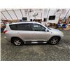 Image 12 : PARKSVILLE - 2007 TOYOTA RAV 4, SILVER, 192958 KMS, FOUR WHEEL DRIVE. - D118357