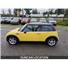 Image 16 : DUNCAN - 2003 MINI COOPER, YELLOW, 177280 KMS, FRONT WHEEL DRIVE. - DE15068