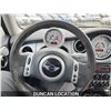 Image 33 : DUNCAN - 2003 MINI COOPER, YELLOW, 177280 KMS, FRONT WHEEL DRIVE. - DE15068