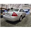 Image 14 : PARKSVILLE - 2005 FORD 500, SILVER, 61695 KMS, ALL WHEEL DRIVE. - B193939