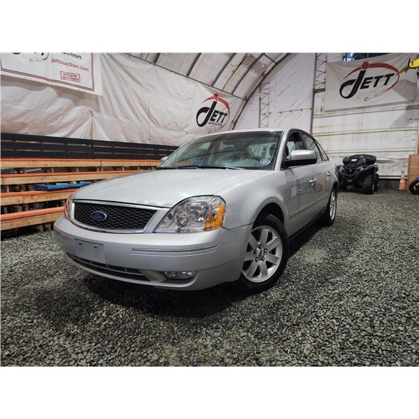 PARKSVILLE - 2005 FORD 500, SILVER, 61695 KMS, ALL WHEEL DRIVE. - B193939