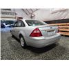 Image 20 : PARKSVILLE - 2005 FORD 500, SILVER, 61695 KMS, ALL WHEEL DRIVE. - B193939