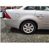 Image 27 : PARKSVILLE - 2005 FORD 500, SILVER, 61695 KMS, ALL WHEEL DRIVE. - B193939