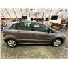 Image 12 : PARKSVILLE - 2010 MERCEDES B200, SILVER, 137588 KMS, FRONT WHEEL DRIVE. - D509223