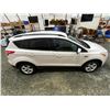 Image 13 : PARKSVILLE - 2015 FORD ESCAPE SE, WHITE, 134711 KMS, FOUR WHEEL DRIVE. - DC70403