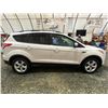 Image 11 : PARKSVILLE - 2015 FORD ESCAPE SE, WHITE, 134711 KMS, FOUR WHEEL DRIVE. - DC70403