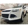 Image 2 : PARKSVILLE - 2015 FORD ESCAPE SE, WHITE, 134711 KMS, FOUR WHEEL DRIVE. - DC70403