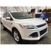 Image 9 : PARKSVILLE - 2015 FORD ESCAPE SE, WHITE, 134711 KMS, FOUR WHEEL DRIVE. - DC70403