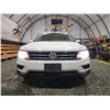 Image 5 : PARKSVILLE - 2018 VW TIGUAN, WHITE, 139544 KMS, ALL WHEEL DRIVE. - D087979