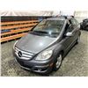 Image 4 : PARKSVILLE - 2010 MERCEDES B200, SILVER, 137588 KMS, FRONT WHEEL DRIVE. - D509223