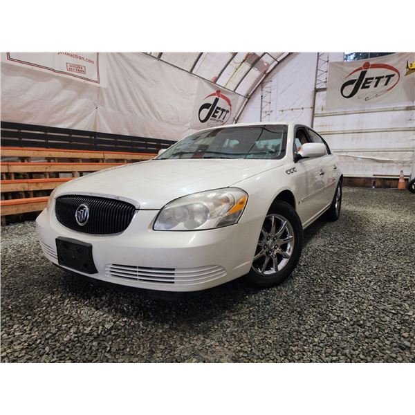 PARKSVILLE - 2008 BUICK LUCERNE, WHITE, 204148 KMS, FRONT WHEEL DRIVE. - B155006