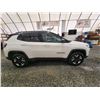 Image 11 : PARKSVILLE - 2018 JEEP COMPASS, WHITE, 182385 KMS, FOUR WHEEL DRIVE. - D410226
