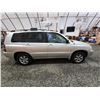 Image 11 : PARKSVILLE - 2007 TOYOTA HIGHLANDER, GREY, 188715 MILES, FOUR WHEEL DRIVE. - D192509