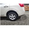 Image 29 : PARKSVILLE - 2013 NISSAN ROGUE, WHITE, 218590 KMS, FOUR WHEEL DRIVE. - B146425