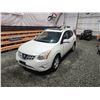 Image 4 : PARKSVILLE - 2013 NISSAN ROGUE, WHITE, 218590 KMS, FOUR WHEEL DRIVE. - B146425