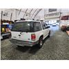 Image 15 : PARKSVILLE - 1995 FORD EXPLORER, WHITE, 115820 KMS, REAR WHEEL DRIVE. - BC03419