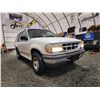 Image 8 : PARKSVILLE - 1995 FORD EXPLORER, WHITE, 115820 KMS, REAR WHEEL DRIVE. - BC03419