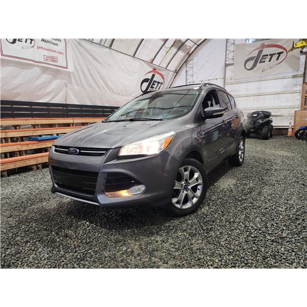 PARKSVILLE - 2013 FORD ESCAPE, GREY, 169635 KMS, FOUR WHEEL DRIVE. - DB57529
