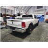 Image 15 : PARKSVILLE - 2015 RAM 1500 OUTDOORSMAN, WHITE, 233349 KMS, 4X4. - D678148