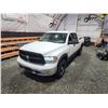 Image 4 : PARKSVILLE - 2015 RAM 1500 OUTDOORSMAN, WHITE, 233349 KMS, 4X4. - D678148