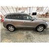 Image 11 : PARKSVILLE - 2011 HYUNDAI SANTE FE, GREY, 137772 KMS, FOUR WHEEL DRIVE. - D038101