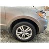Image 25 : PARKSVILLE - 2011 HYUNDAI SANTE FE, GREY, 137772 KMS, FOUR WHEEL DRIVE. - D038101