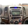 Image 53 : PARKSVILLE - 2011 HYUNDAI SANTE FE, GREY, 137772 KMS, FOUR WHEEL DRIVE. - D038101