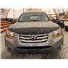 Image 5 : PARKSVILLE - 2011 HYUNDAI SANTE FE, GREY, 137772 KMS, FOUR WHEEL DRIVE. - D038101